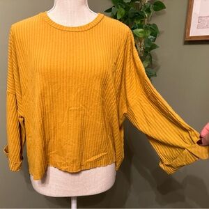 Cute Yellow Sweater with quarter length sleeves